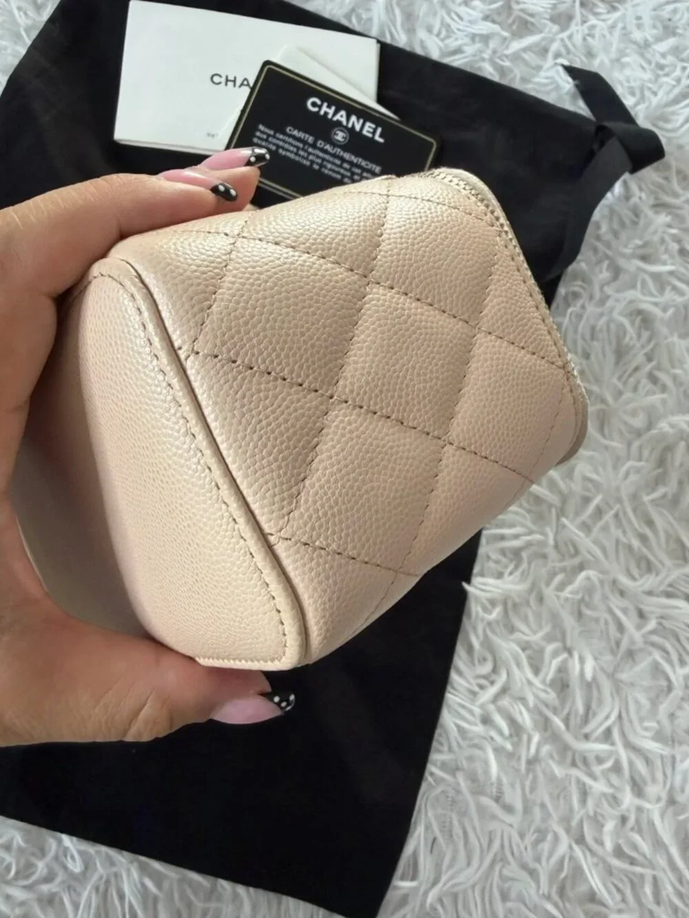 CHANEL 100% authentic